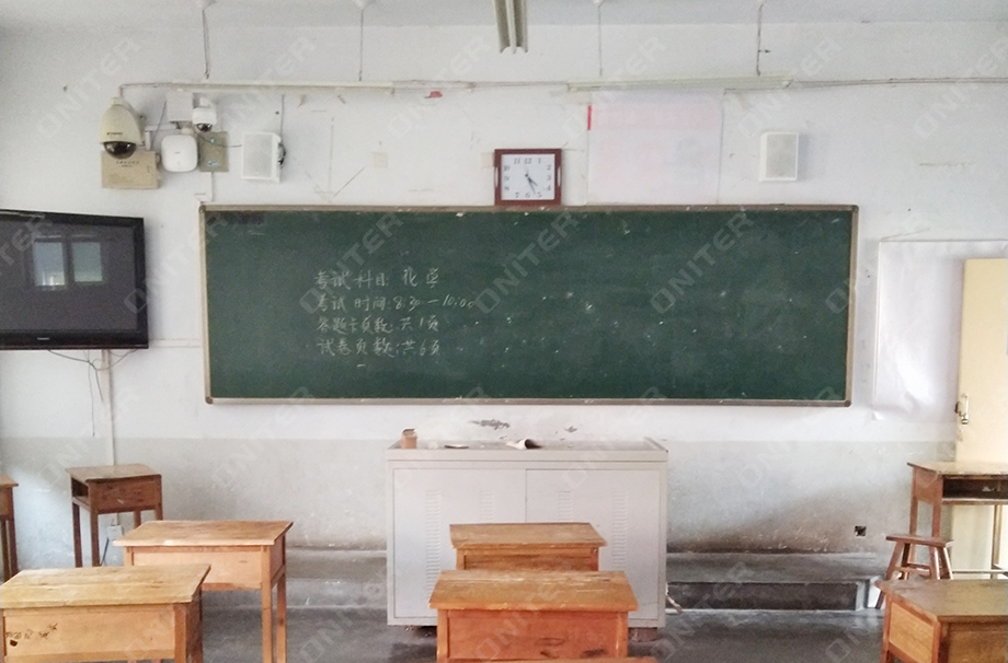 8、枣庄市第十八中学教室安装了ONITER网络广播.jpg