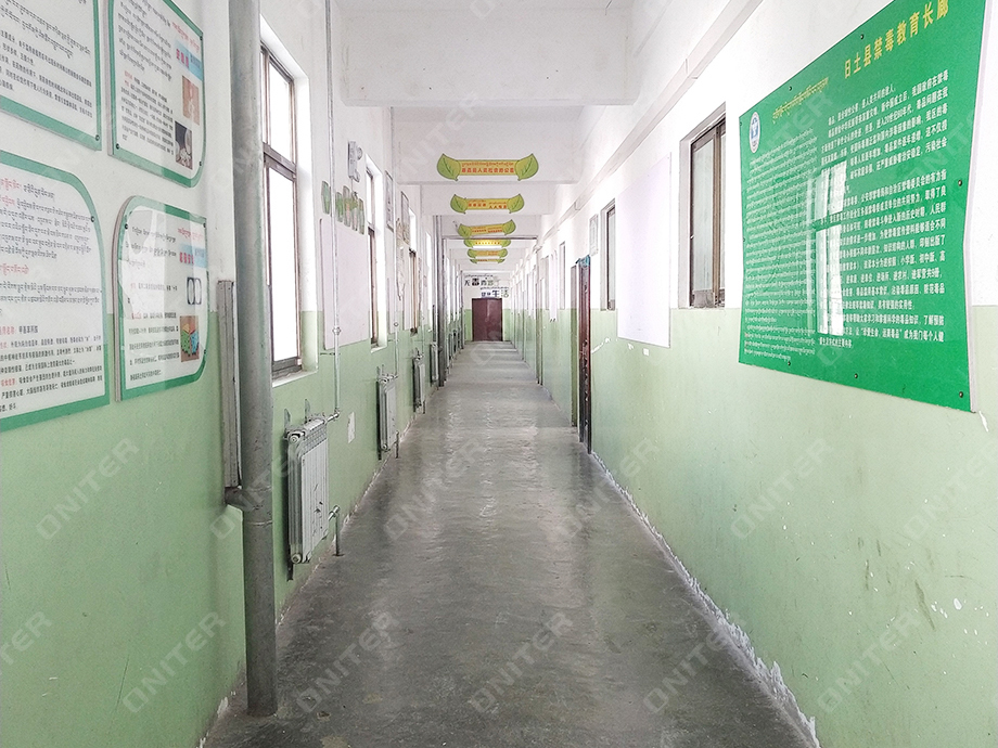 西藏日土县九年一贯制学校-走廊喇叭远.jpg