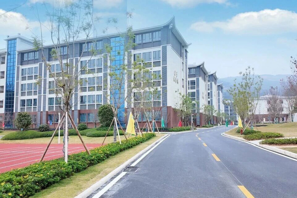 学校2.jpg